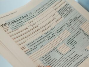 How Household Income Impacts SSI Benefits - Featured image