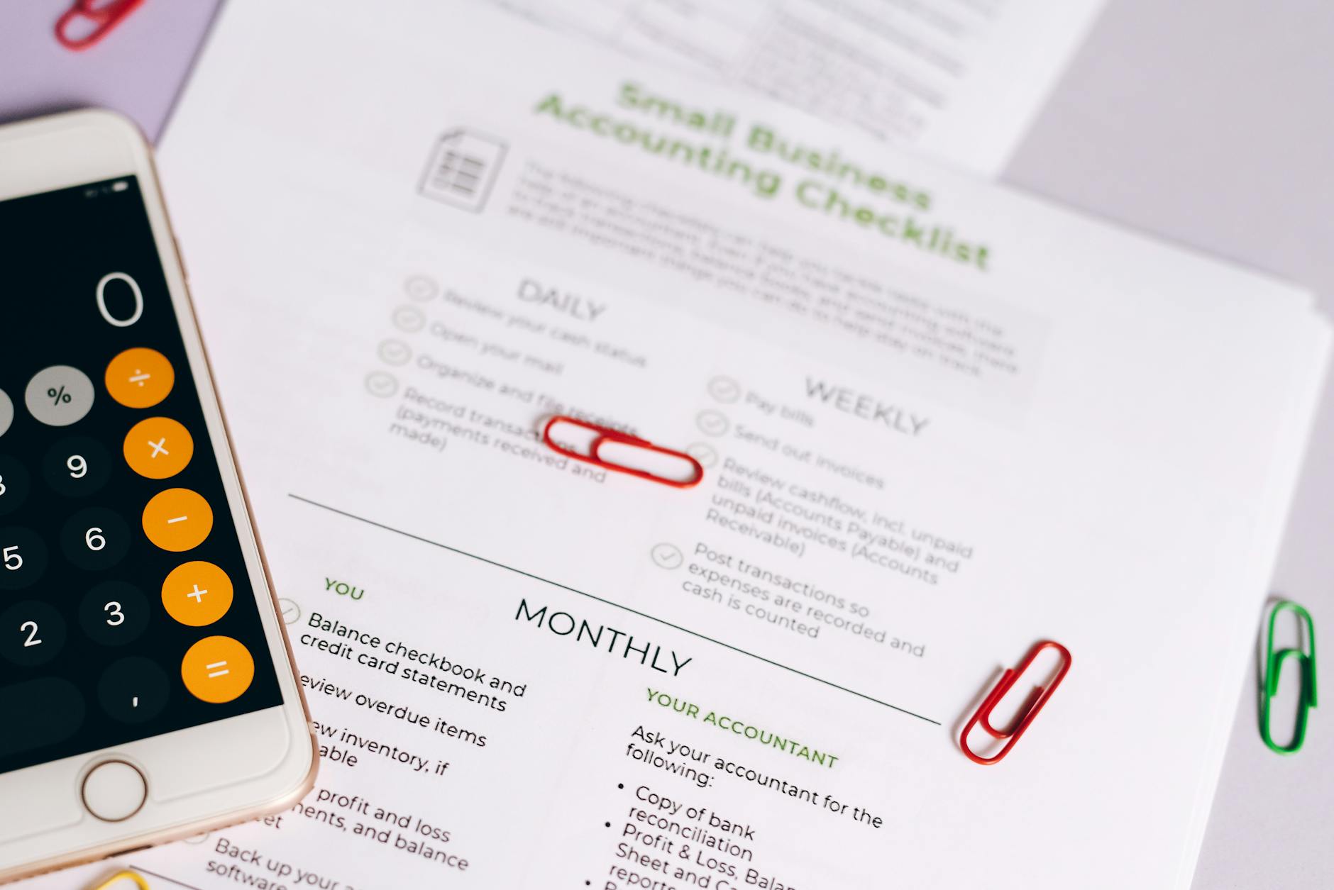 Retirement Checklist at Age 65 - Featured image