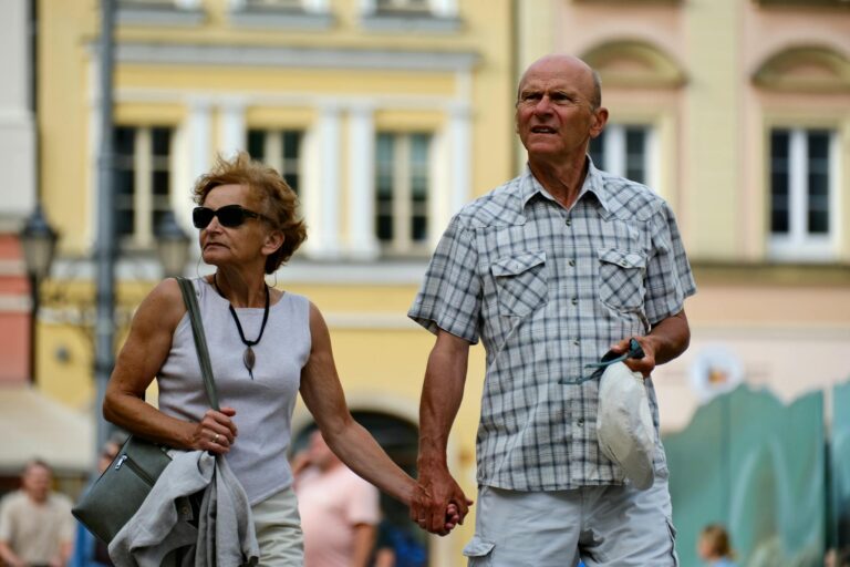 Best Small Towns for Peaceful Retirement Living - Featured image