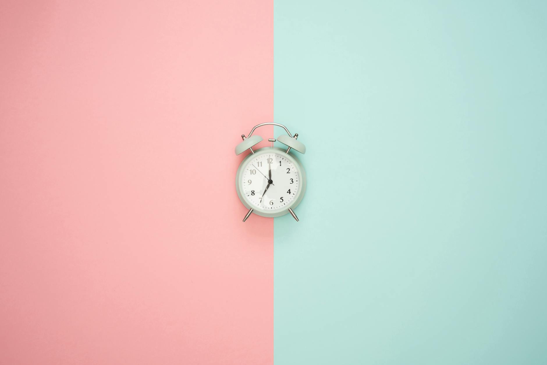 Early vs Delayed Benefits: Comparing Ages 63, 67, and 70 - Featured image