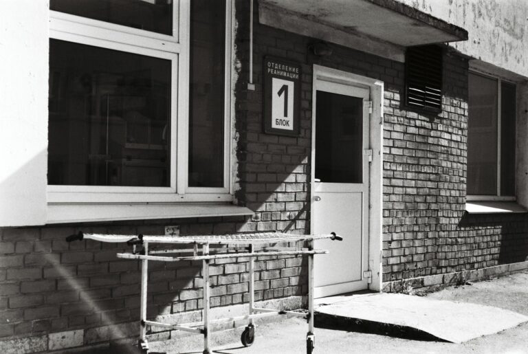 Retirement Cities with the Best Healthcare Access - Featured image