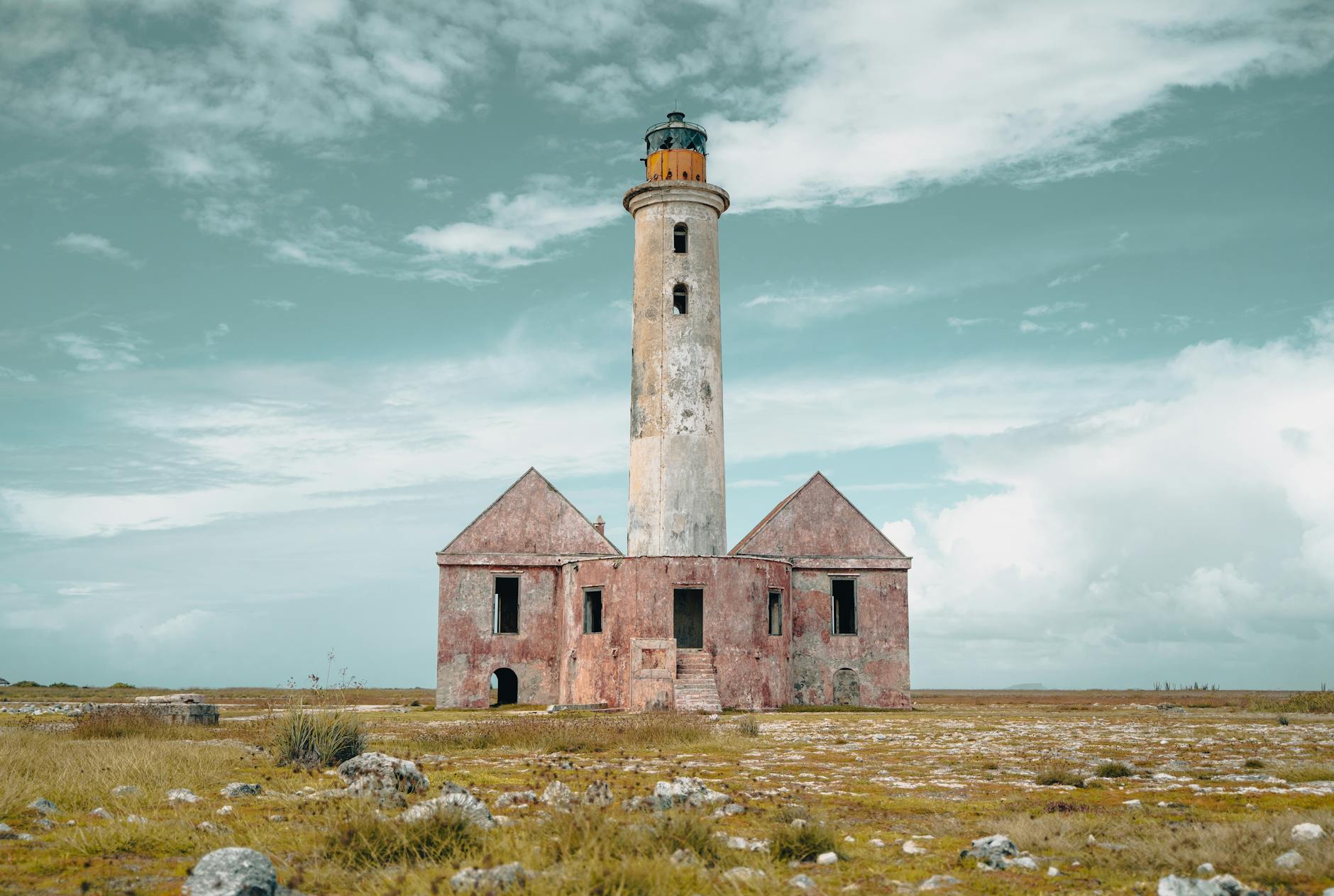 What Really Changes When You Keep Working After 55 Versus Retiring Early?