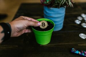 This New Rule Could Let You Invest in Things Previously Off Limits in 401(k)s - Featured image