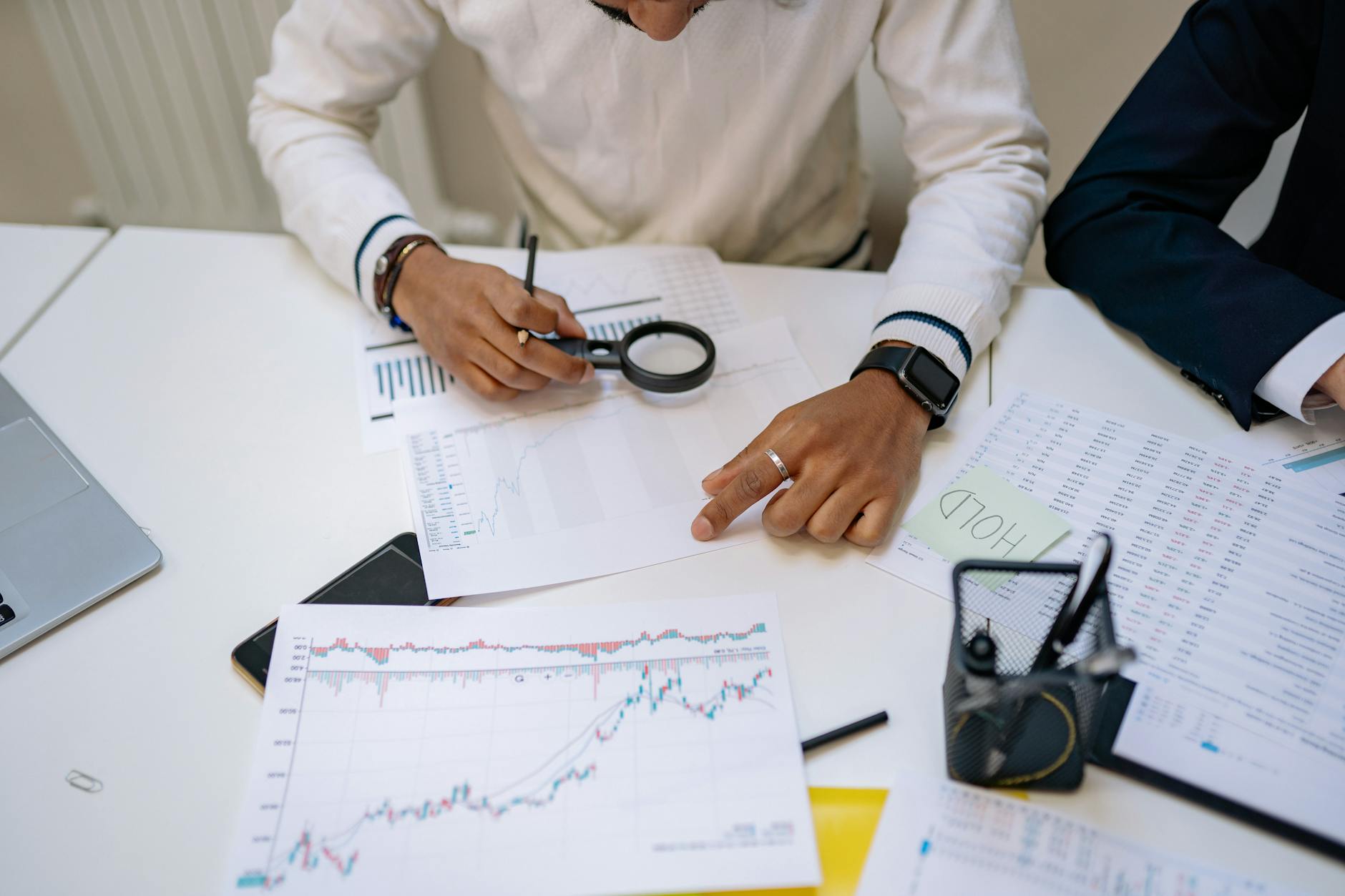 Fact Check: Do Financial Advisors Have to Act in Your Best Interest? Not Always - Featured image