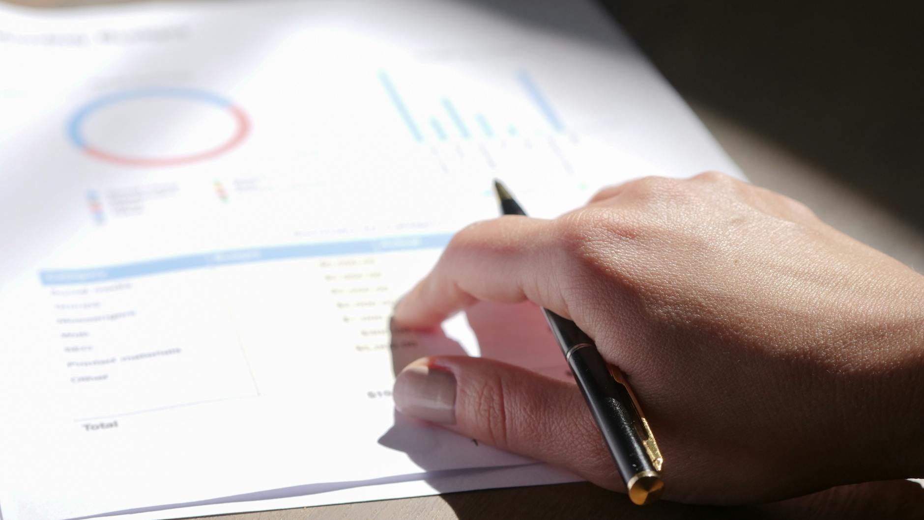 How Are Financial Advisors Actually Charging Fees, and Why Does It Feel Hidden?