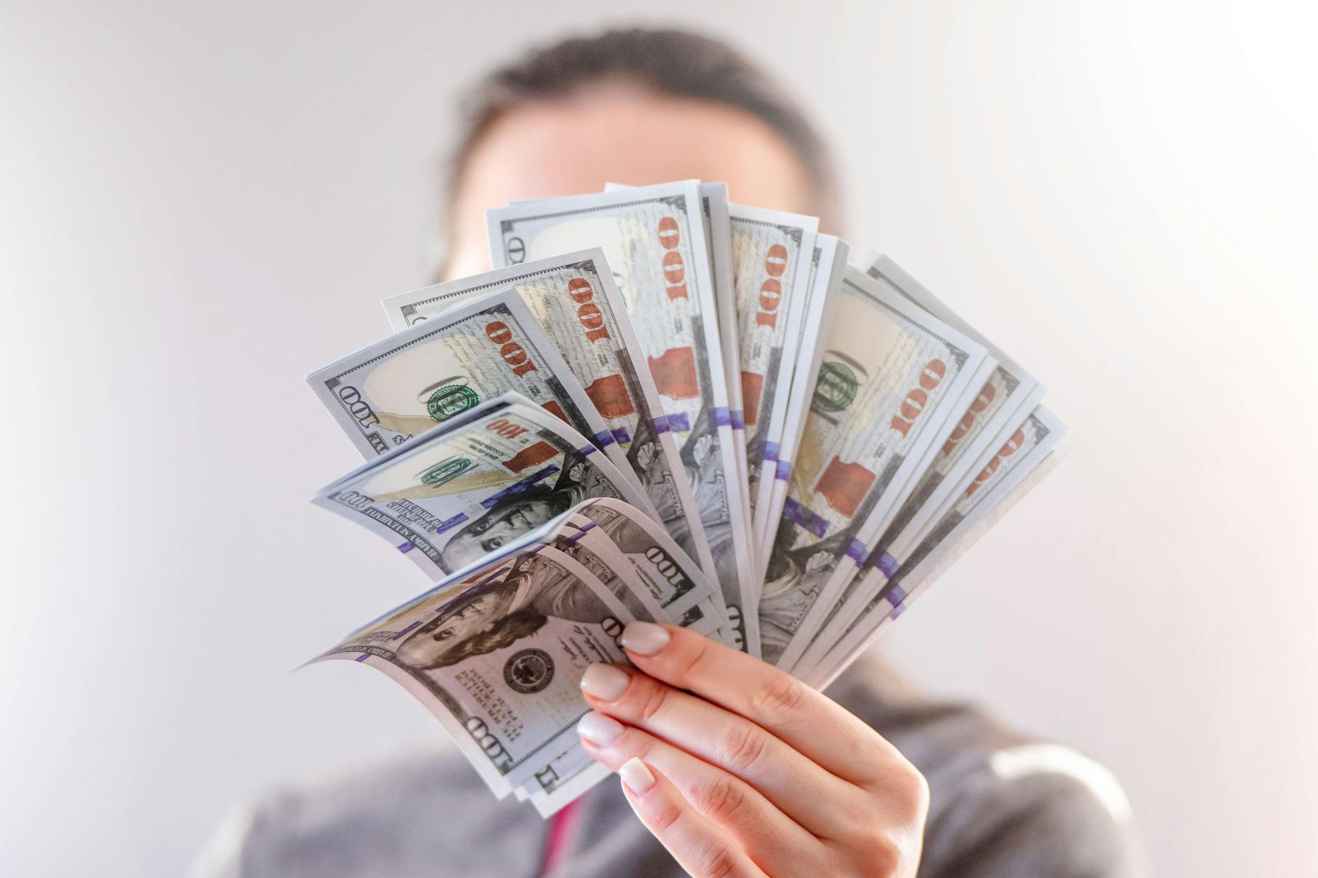 She Paid $0.89 in Fees Per $100 Invested and Lost $74,000 Over Her Career - Featured image