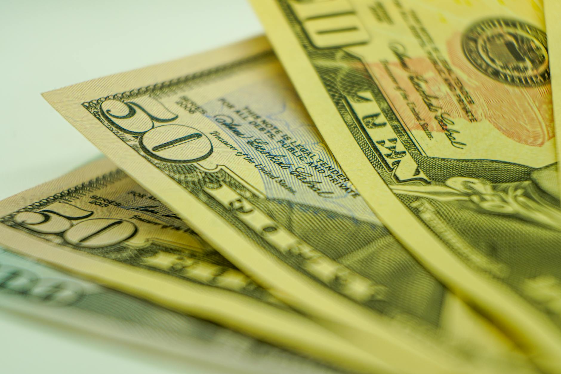 Why Are Dividend Stocks Regaining Favor Among Retirees?