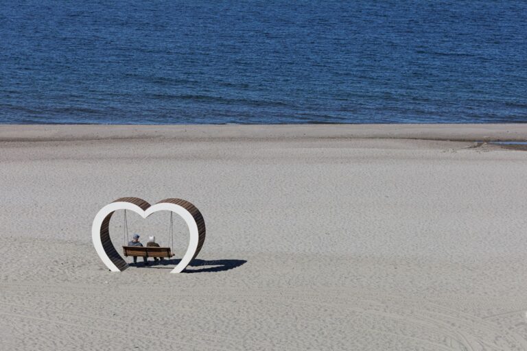 $108,000 Is the Average Retirement Savings Balance for Americans Within 10 Years of Retirement - Featured image