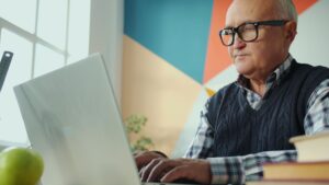 At Least 18% of Retirees in High-Risk Climate Zones Are Considering Relocating Due to Insurance Costs - Featured image