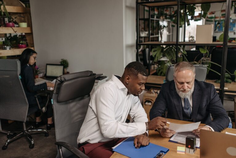 Government Employee Retirement: 5 Steps To Build Stronger Savings Confidence - Featured image