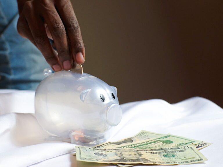 How Much to Put in 401k - Featured image