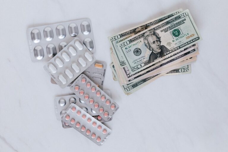 How to Lower Medicare Premiums - Featured image