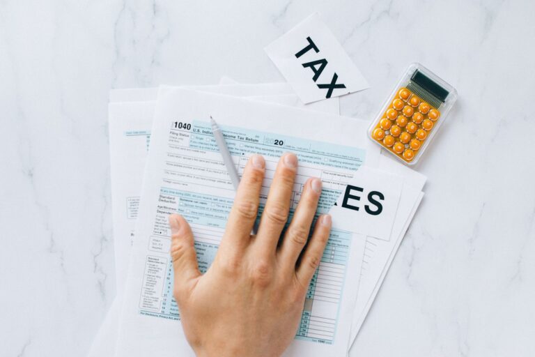 How to Reduce Taxes on Social Security - Featured image