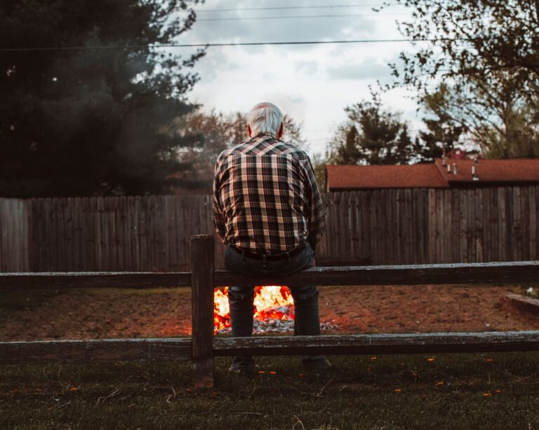 How to Retire Early Even If You Started Late - Featured image