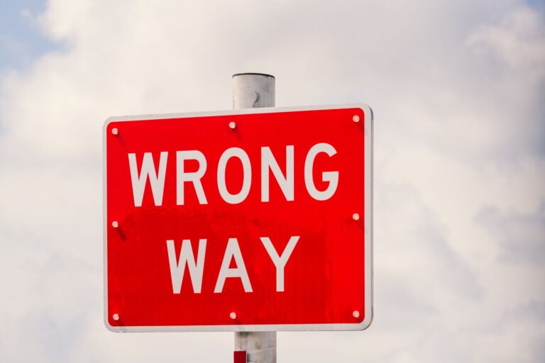 Warning Signs Your Retirement is in Trouble - Featured image