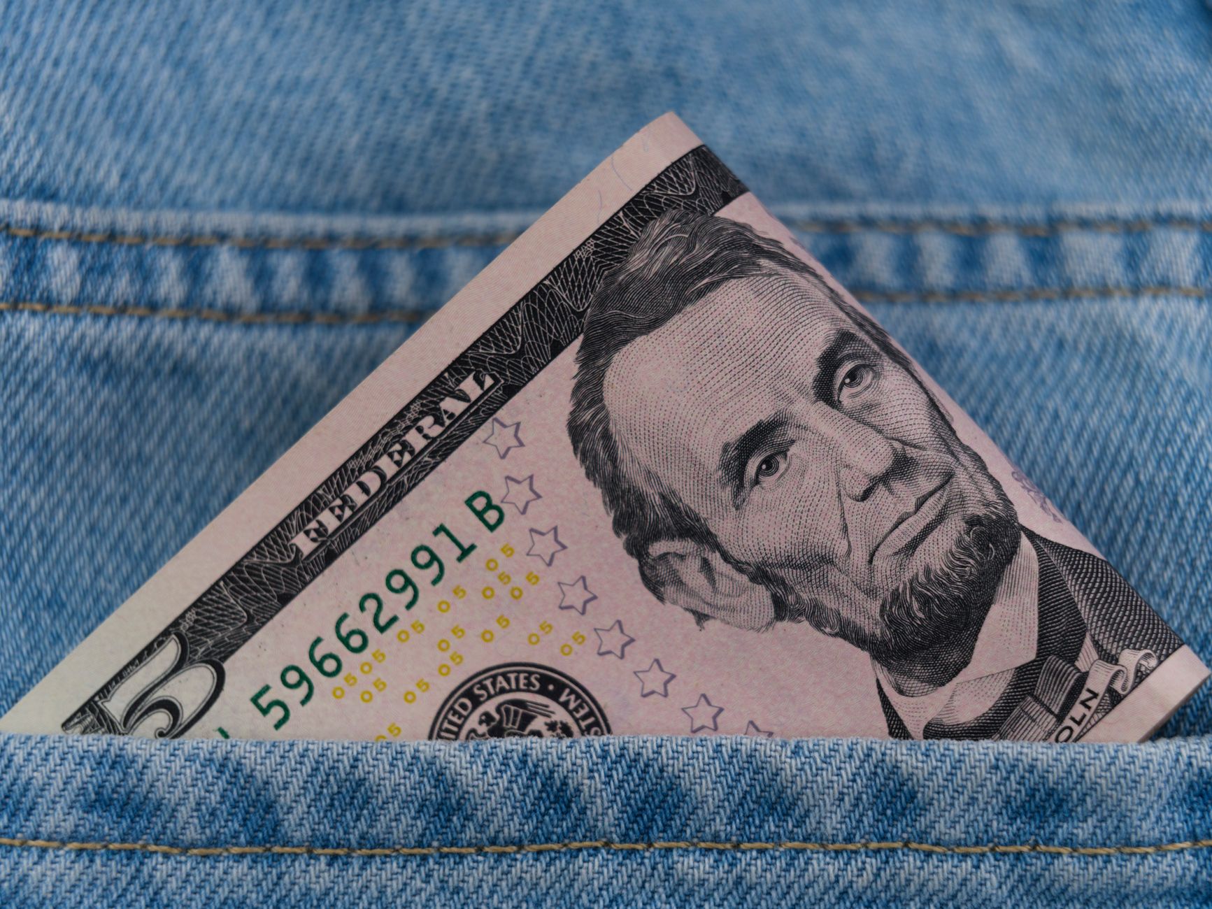 What Are the Earnings Limits If You Collect Social Security While Working?