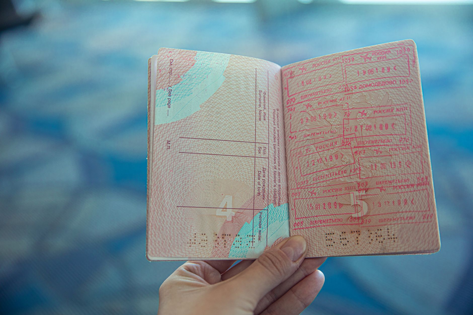 What Visa and Residency Options Exist for Retiring in Portugal?