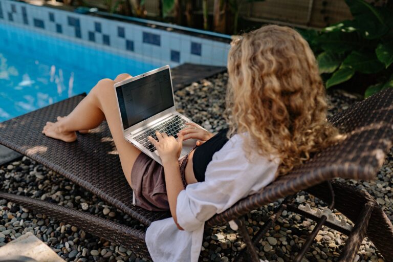 Working Abroad and Social Security - Featured image