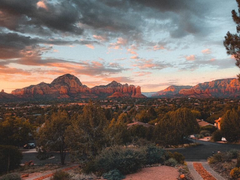 Best Places to Retire in Arizona - Featured image