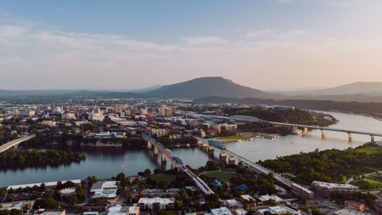 Best Places to Retire in Tennessee - Featured image