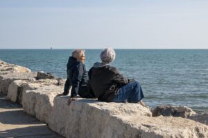 Retirement in Illinois Pros and Cons - Featured image