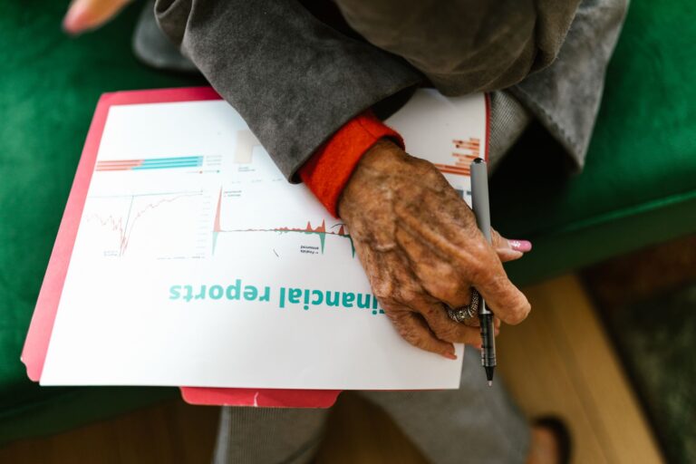Signs of Financial Elder Abuse - Featured image