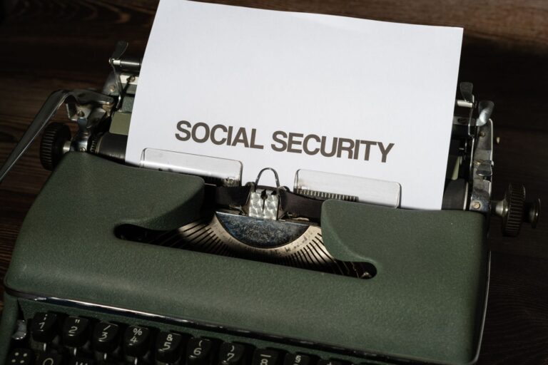 Social Security Benefits Maximum: Critical Errors Costing Thousands in Lifetime Payments - Featured image