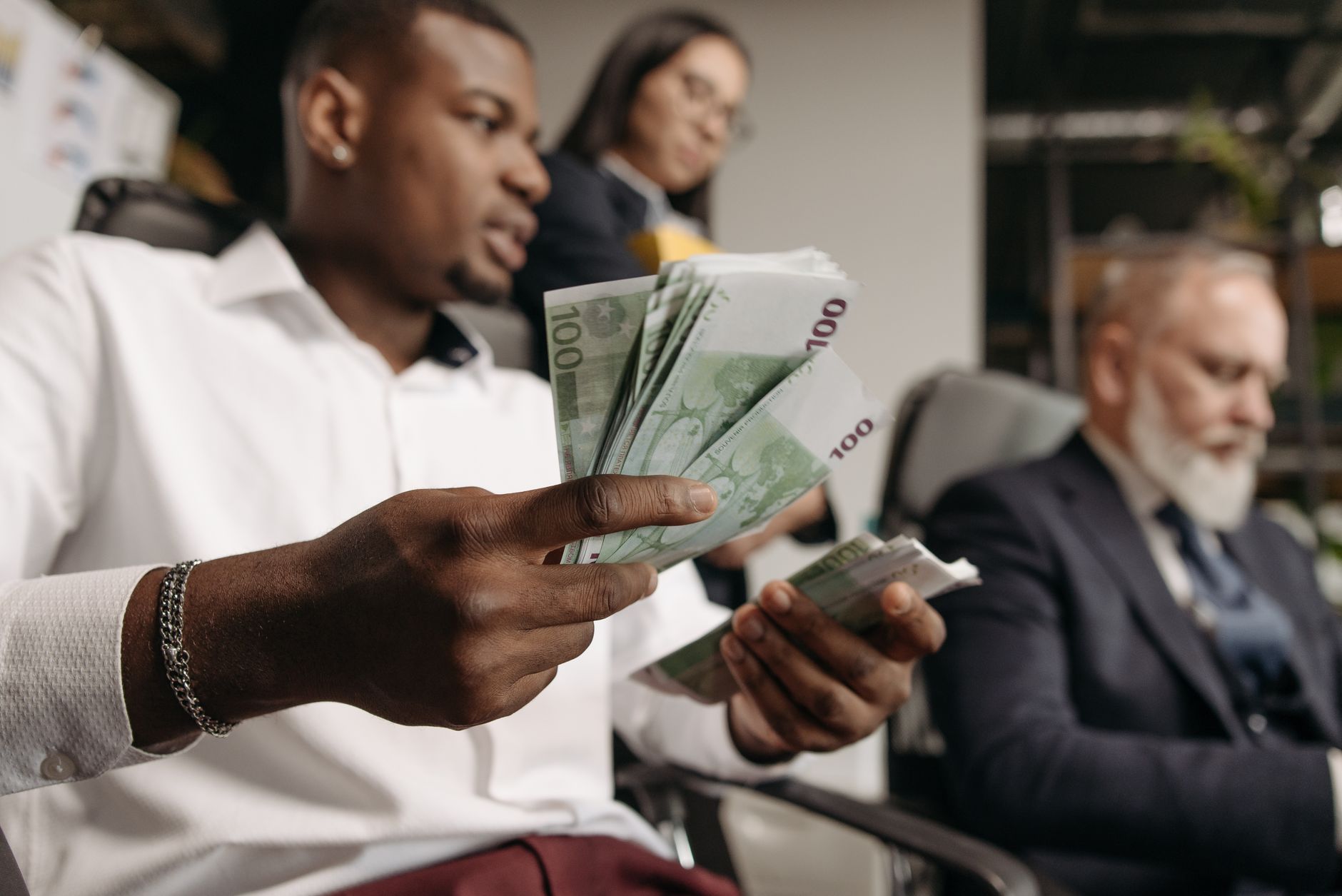 The Family Meeting About Money - Featured image