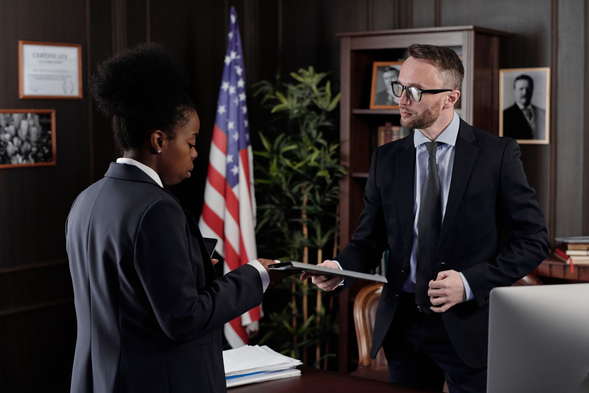 WHAT ARE THE EMPLOYEE'S RIGHTS AND RESPONSIBILITIES DURING THE INTERACTIVE PROCESS?