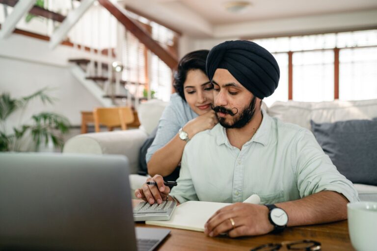 What to Do When Spouse Dies Financially - Featured image