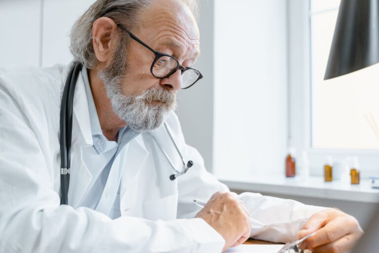 When Ssa Uses Medical Experts - Featured image