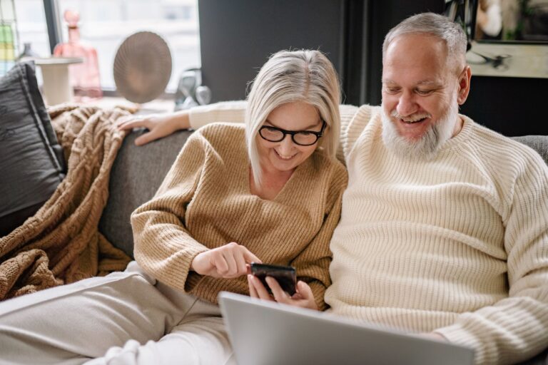 When to Claim Social Security: Age 62 vs 70 Tradeoffs - Featured image