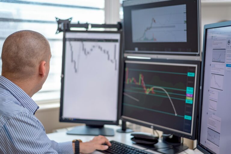 Working with Multiple Advisors - Featured image